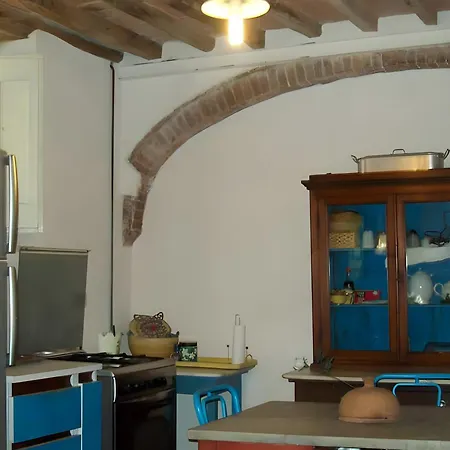 Villa Con Parco E Piscina-camaiore *